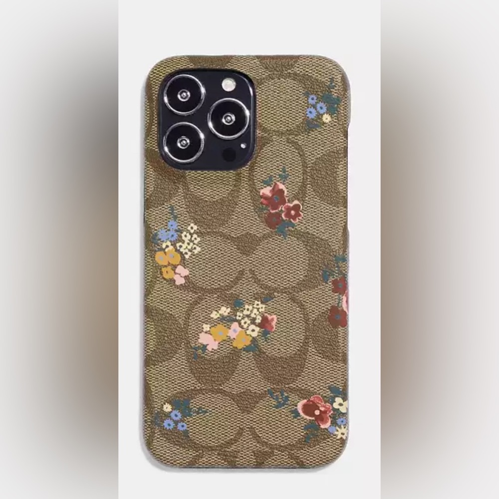 Coach iphone 14 pro cover
